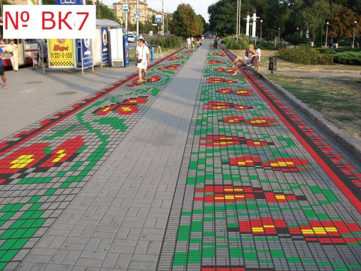 Запорожцам предлагают выбрать орнамент для городских тротуаров