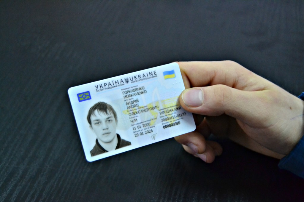 Запорожцам на заметку: с 1 октября можно получить пластиковые паспорта