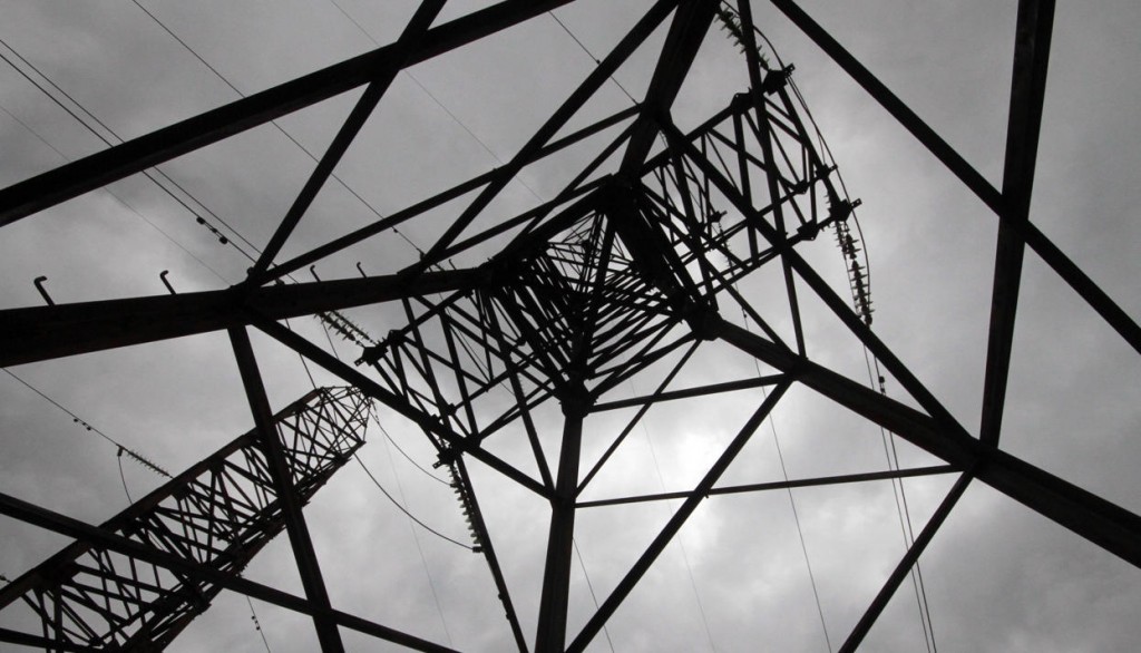 «Запорожоблэнерго» отключит  электричество ферросплавному заводу