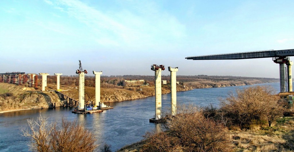 Проезд по новым мостам в Запорожье будет платный — Буряк