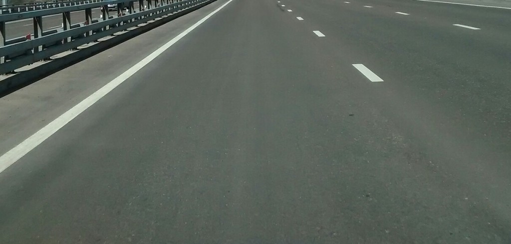 В Запорожье возобновили движение транспорта по дороге, которая была закрыта несколько лет