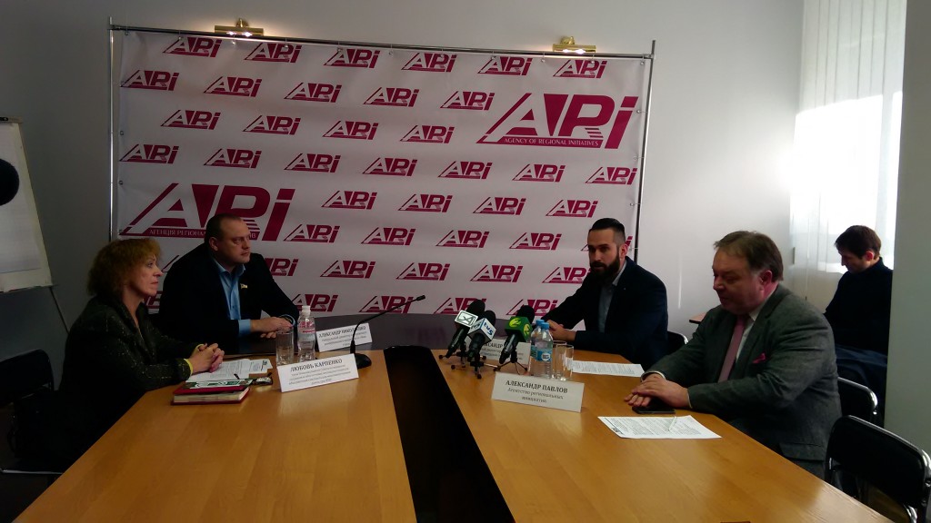 «На 15-80 пока не звоните, и платить придется по площади»: Грек и Николаенко рассказали запорожцам о старте отопительного сезона