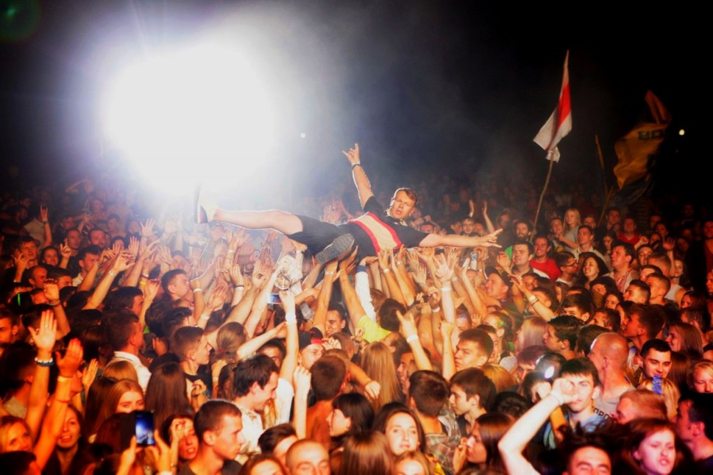 Выступления групп на запорожском Дне города оплатили спонсоры