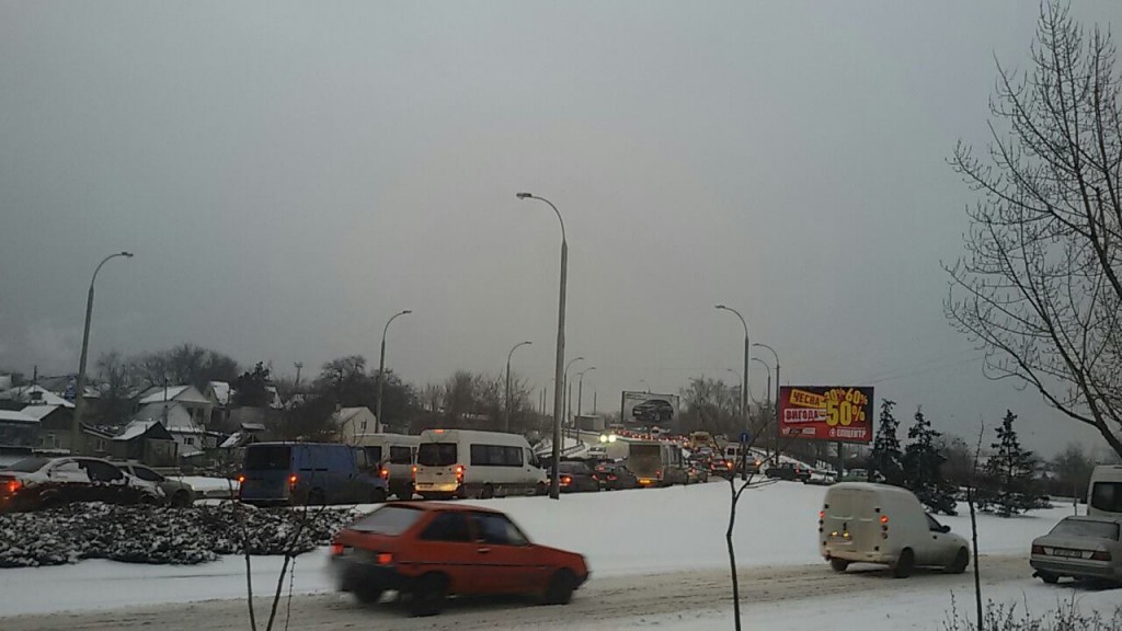 Неэффективная работа коммунальщиков привела к параличу транспортной системы города — депутат горсовета Рябцев