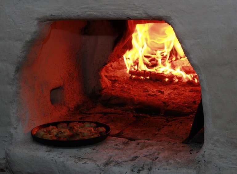 Запорожцы могут оформить субсидии на твердое топливо и газ в баллонах