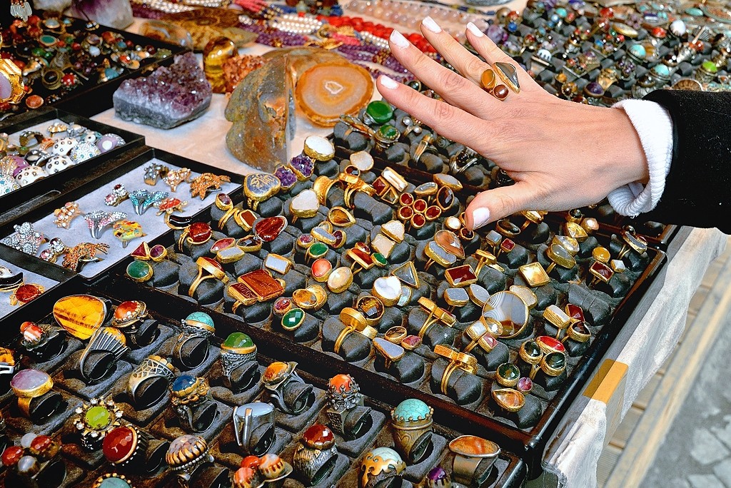 Турецкие украшения пытались провезти через Запорожскую таможню