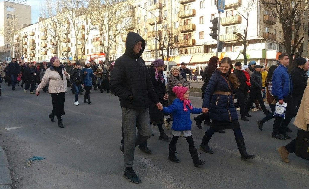 Крестный ход верян УПЦ МП собрал в Запорожье тысячу человек (ФОТО)