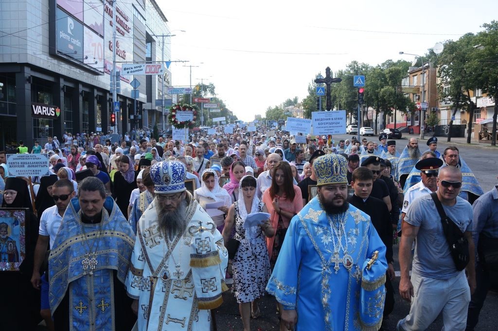 В Запорожье перекроют центральный проспект ради крестного хода УПЦ Московского патриархата