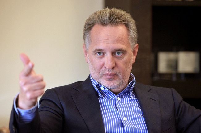 За строительством карьера под Запорожьем стоит олигарх Фирташ