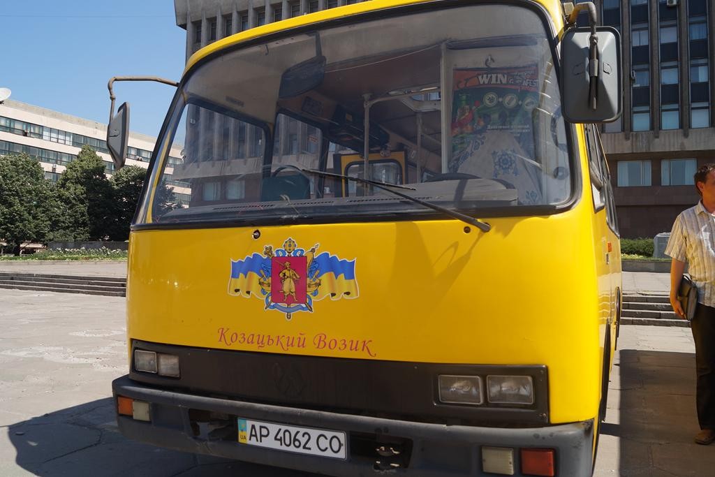 В Запорожье маршрутчики и власти соревнуются в издевательстве над пассажирами (ВИДЕО)