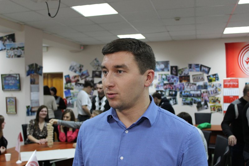 В Запорожье произошла потасовка между бойцом АТО и молодежным мэром