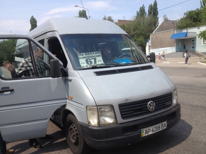 Запорожцев зовут на «воспитание» водителя-хама: еще один инцидент в маршрутке (ФОТО)