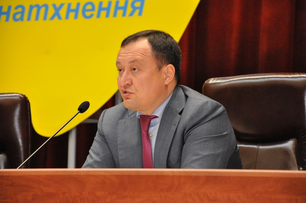 Запорожский губернатор предоставляет служебное жилье начальнику Управления внешних связей