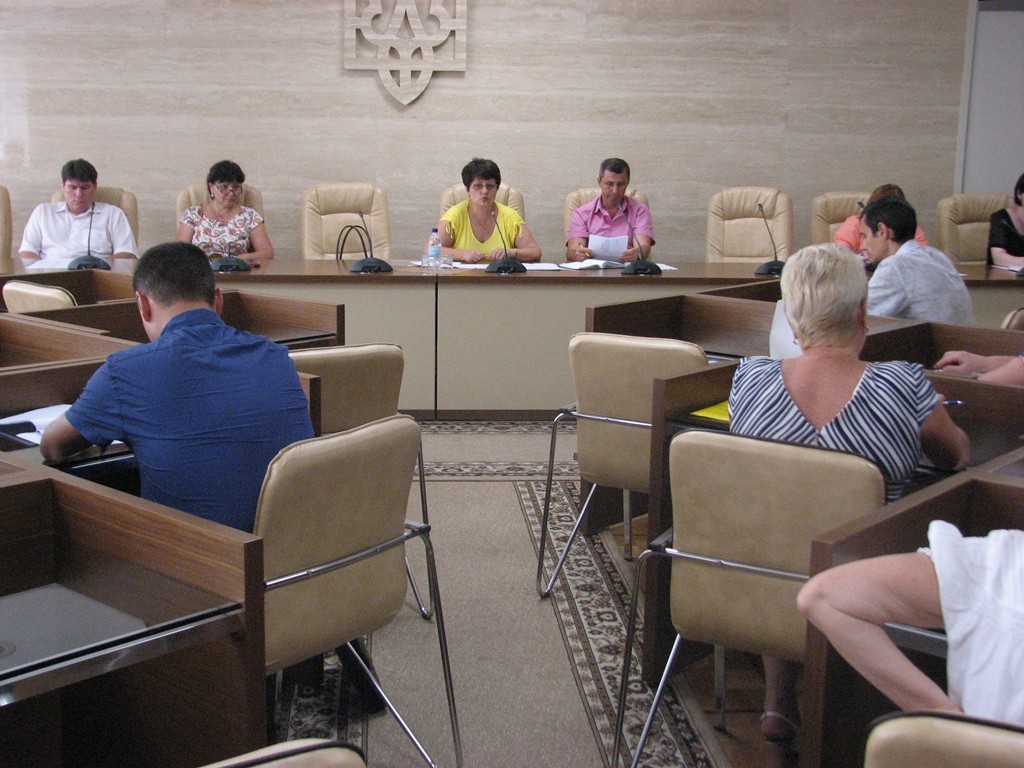 Долги растут: сотрудники Запорожского облавтодора только обещают выплатить зарплаты