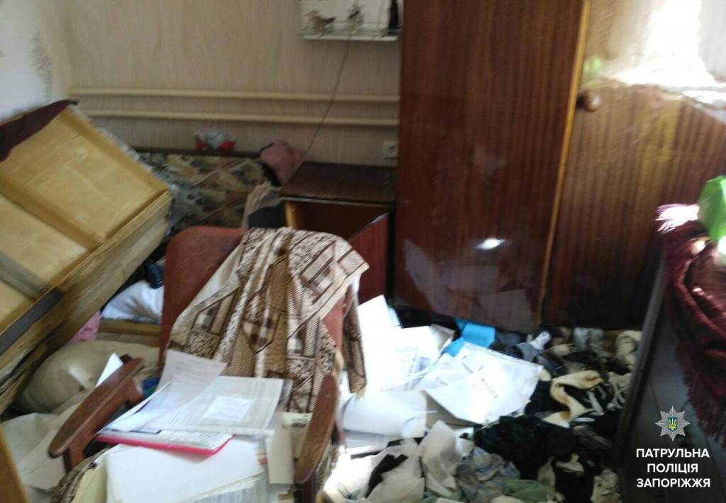 В Запорожье задержали мужчин, которые ограбили частный дом (ФОТО)