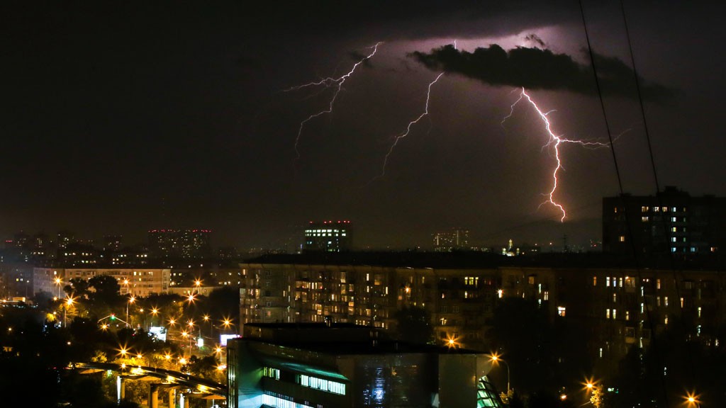 Грозы и дожди: какая погода ожидает запорожцев