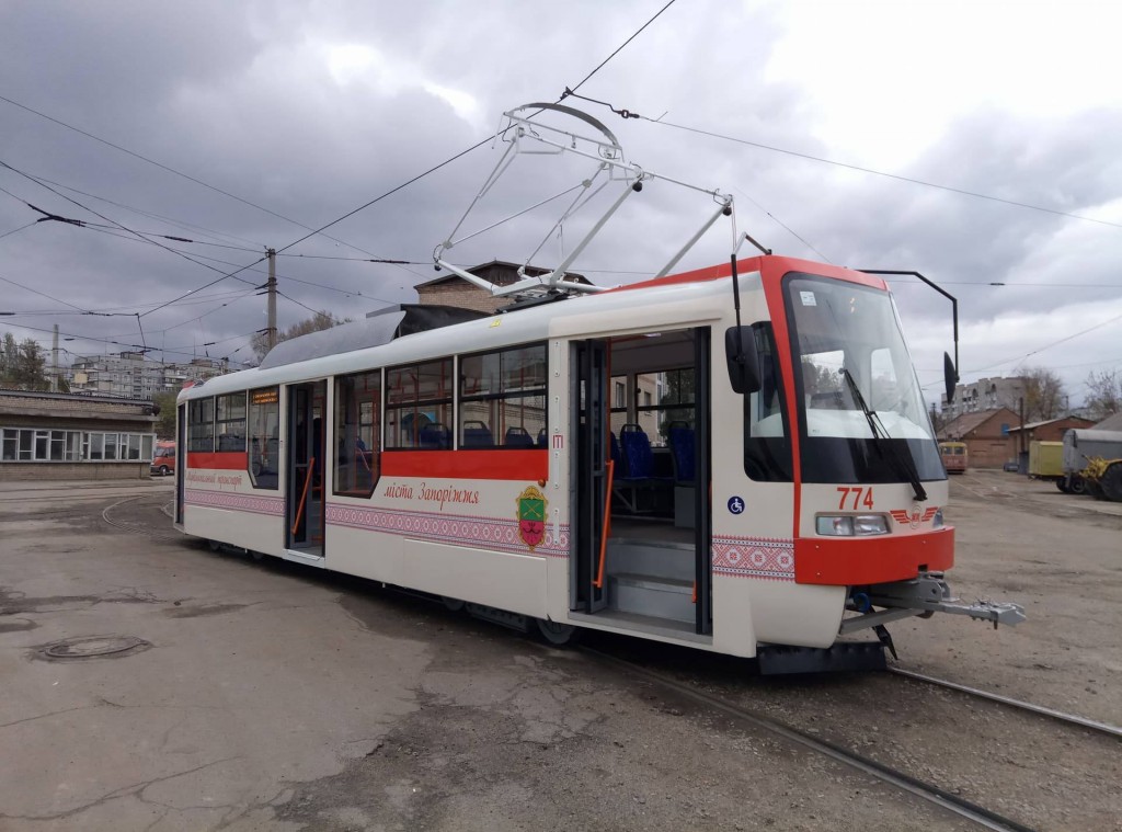 «Запорожэлектротрансу» на сборку второго трамвая собственного производства понадобилось четыре месяца