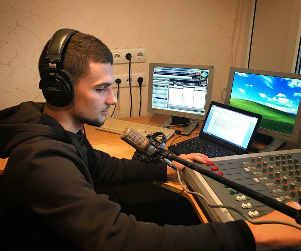 Чому радіо має жити? — думка молодої запорізької журналістки