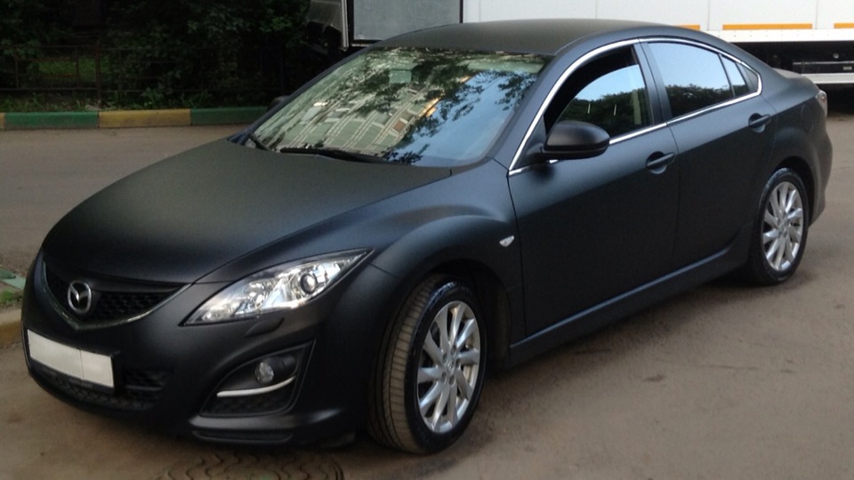 Угнал Mazda 6 и колесил по Запорожью: как патрульные задержали похитителя дорогого авто (ФОТО)