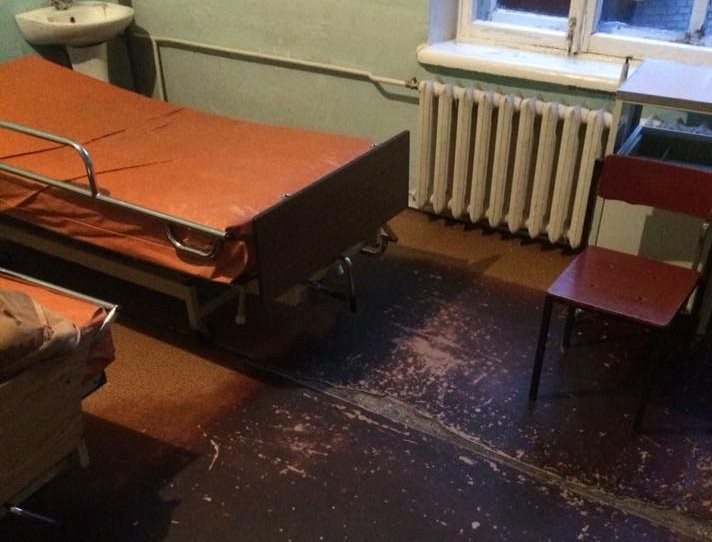 Без ремонта и тепла: как лечат деток в Запорожской областной больнице (ФОТОРЕПОРТАЖ)