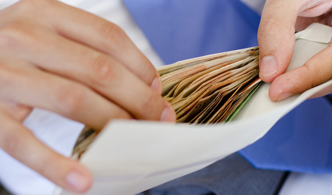 Запорожские фискалы опубликовали статистику детенизации рынка труда