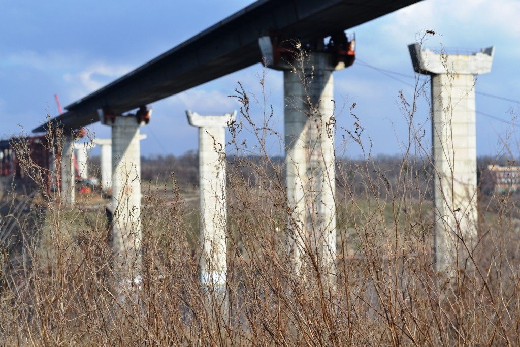 Медленно, но верно: на запорожских мостах закончился еще один этап строительства (ФОТОРЕПОРТАЖ)
