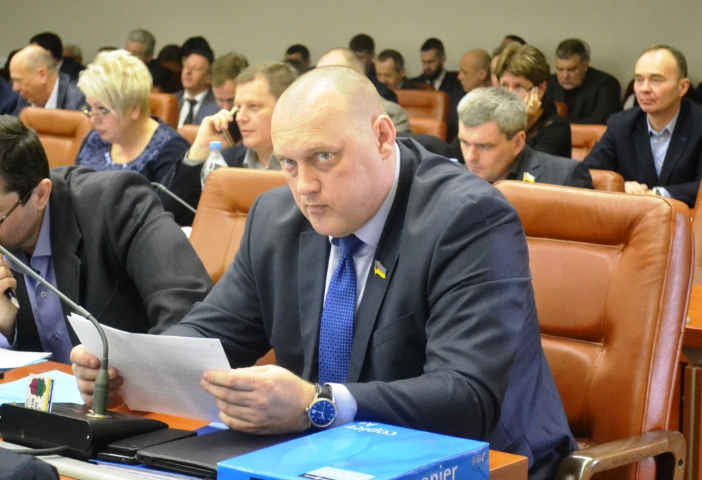 Махинации с деньгами запорожцев: депутаты проверят КП «Наше місто» и «Основание»