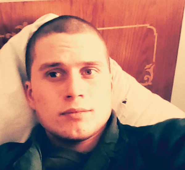 Два дня не выходит на связь: в Запорожье разыскивают молодого парня (ФОТО)