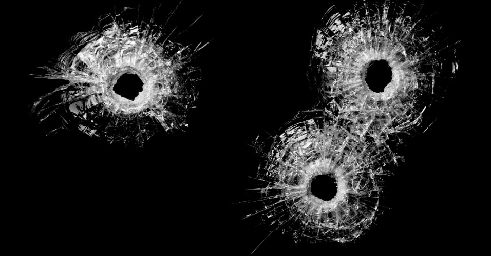 В Бердянске неизвестный обстрелял маршрутку с пассажирами (ФОТО, ВИДЕО)