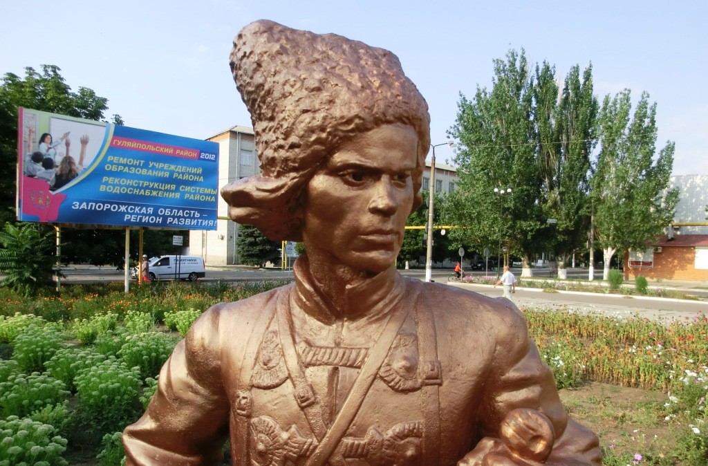 В Гуляйполе планируют перевезти останки Нестора Махно, хранящиеся в Париже (ВИДЕО)