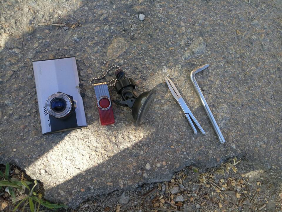 В Запорожье патрульные задержали троих мужчин, обокравших автомобиль (ФОТО)