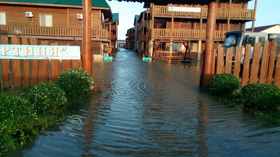 В Кирилловке подсчитали количество подтопленных баз отдыха