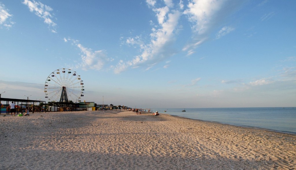 Курорты Запорожской области начинают принимать отдыхающих: какие цены