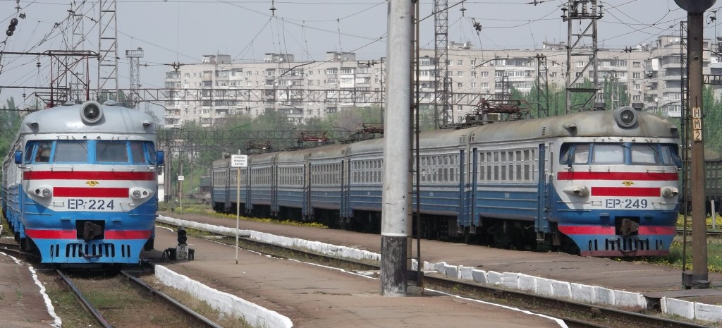 В Запорожской области электричка сбила насмерть мужчину: жена опознала тело по татуировке