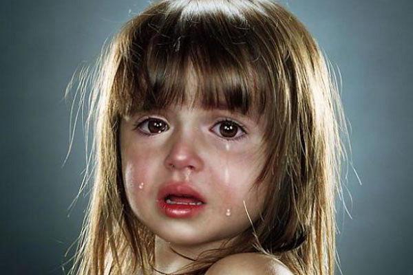 В Запорожье отправили в больницу мужчину, который пугал детей (ФОТО)