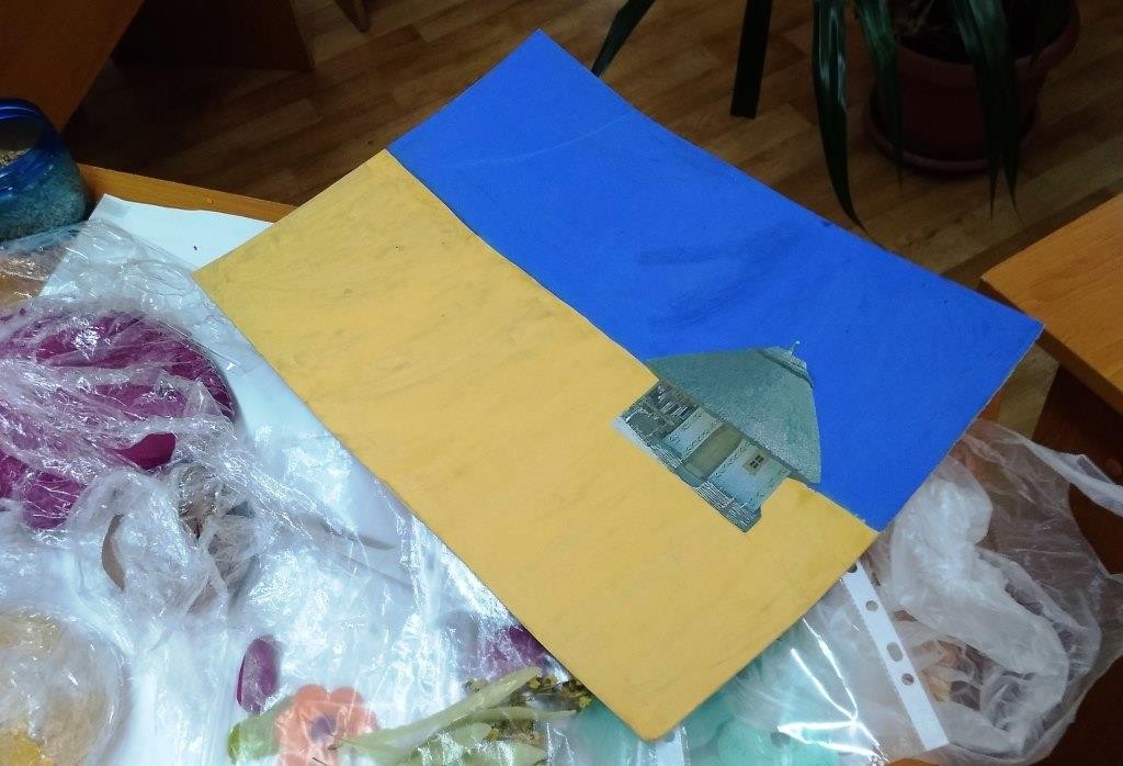 Своими руками: в Запорожье из теста создали флаг Украины (ФОТО)