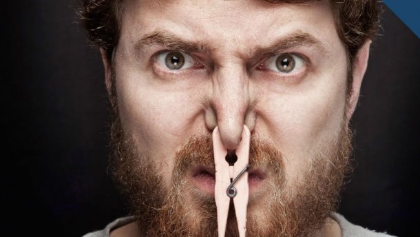 В Запорожской области горожанам приходится терпеть жуткую вонь из-за мясокомбината