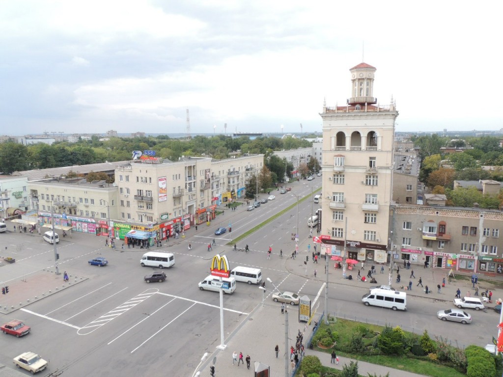 В Запорожье вырубят более 20-ти деревьев по проспекту Металлургов