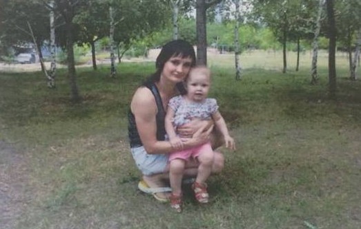 Соцсети: пропавшая мать с маленькой дочкой в Запорожье скрывается от мужа