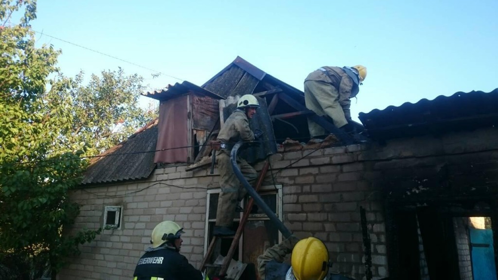 В Запорожской области короткое замыкание стало причиной пожара в жилом доме (ФОТО)