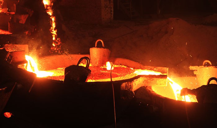 На запорожском комбинате рабочий получил травмы обеих ног: подробности трагедии