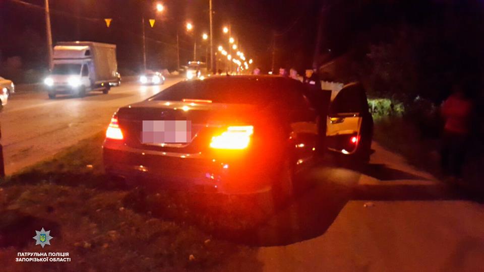 В Запорожье в ДТП перевернулось авто: пострадал 5-летний ребенок (ФОТО)