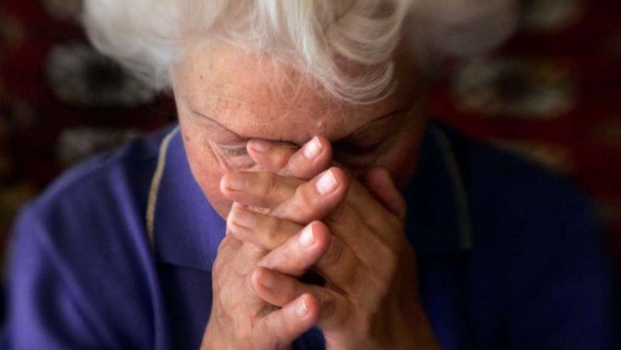 Предвыборная гонка: в Запорожской области у пенсионеров выманивают контактные данные