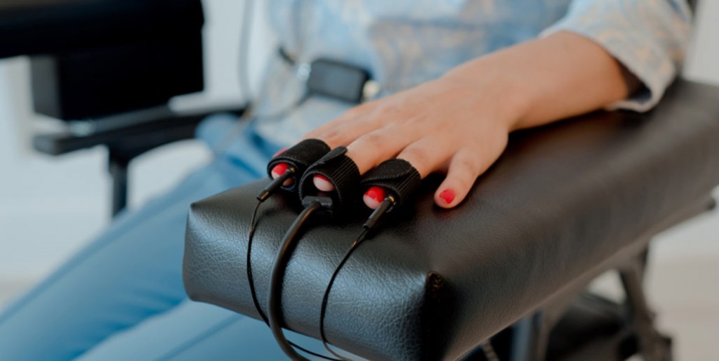 Проверка на детекторе лжи: кадровая безопасность и принцип работы