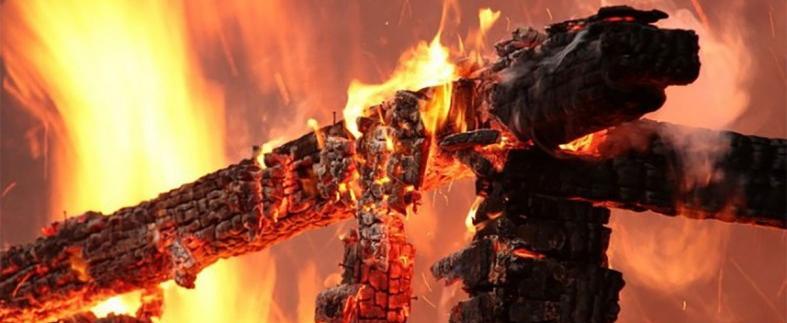 Подробности ночного пожара на Кичкасе: погибла супружеская пара