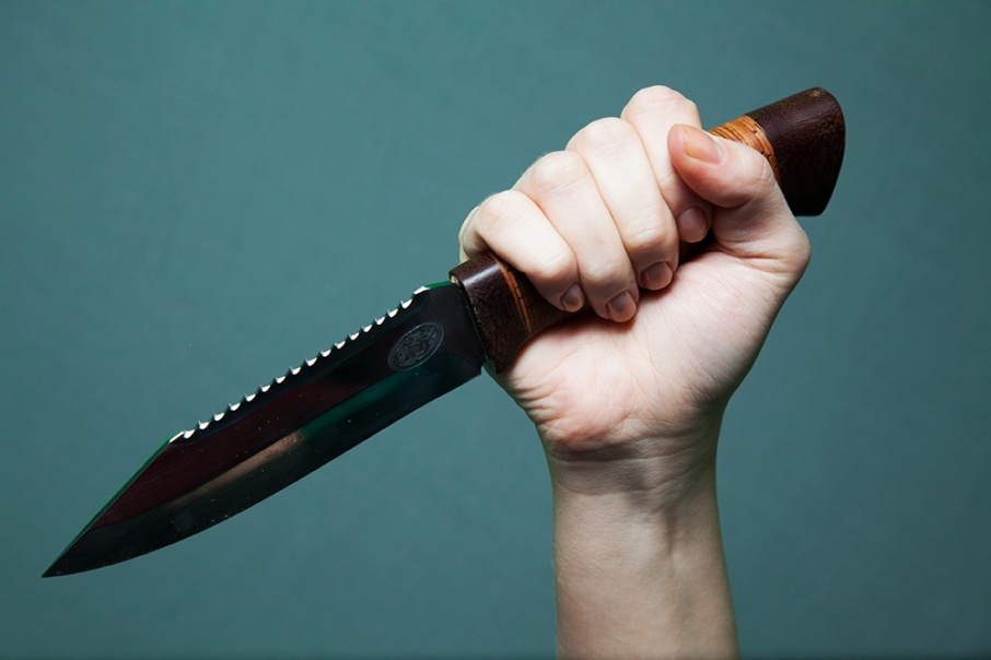 В Запорожье мужчина жестоко зарезал свою мать: пенсионерка умерла в больнице