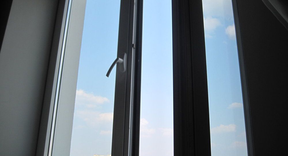 В больнице Запорожской области пациент выпрыгнул из окна: подробности и комментарий полиции