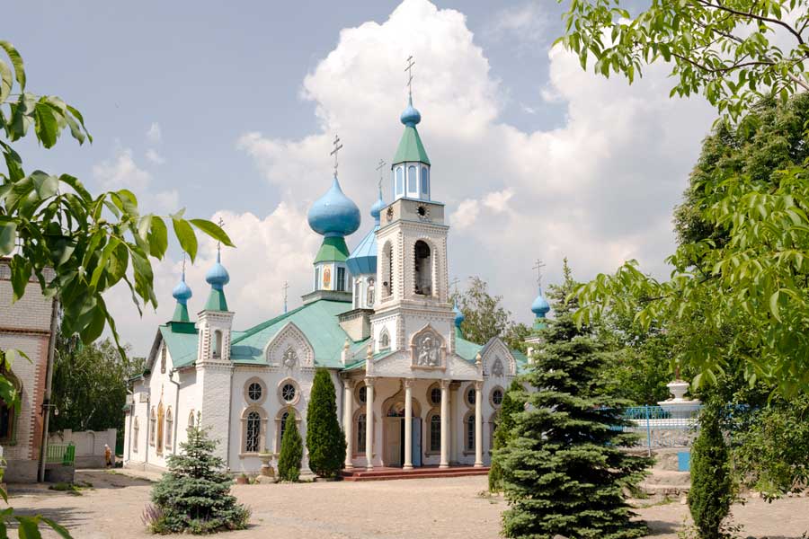 В Запорожье настоятельница монастыря МП сбежала с деньгами и ценным имуществом