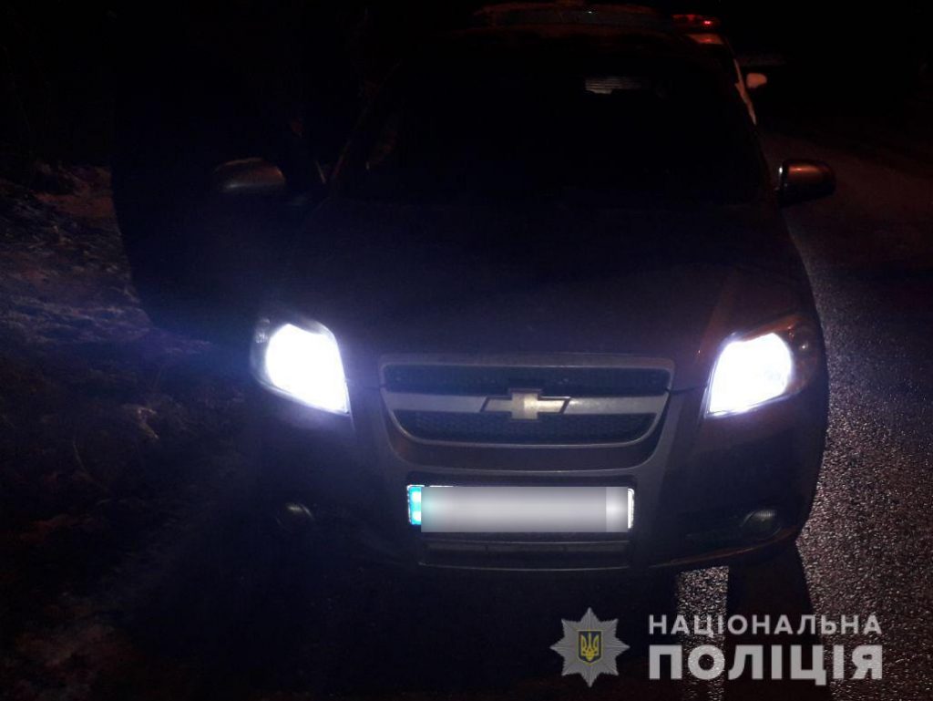 В Запорожье задержали вооруженных грабителей, напавших на мужчину (ФОТО)