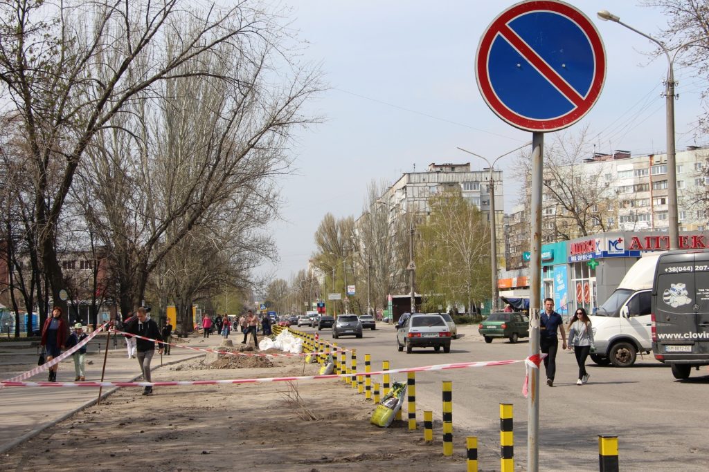 В Запорожье ликвидировали стихийный рынок в спальном районе (ФОТО)